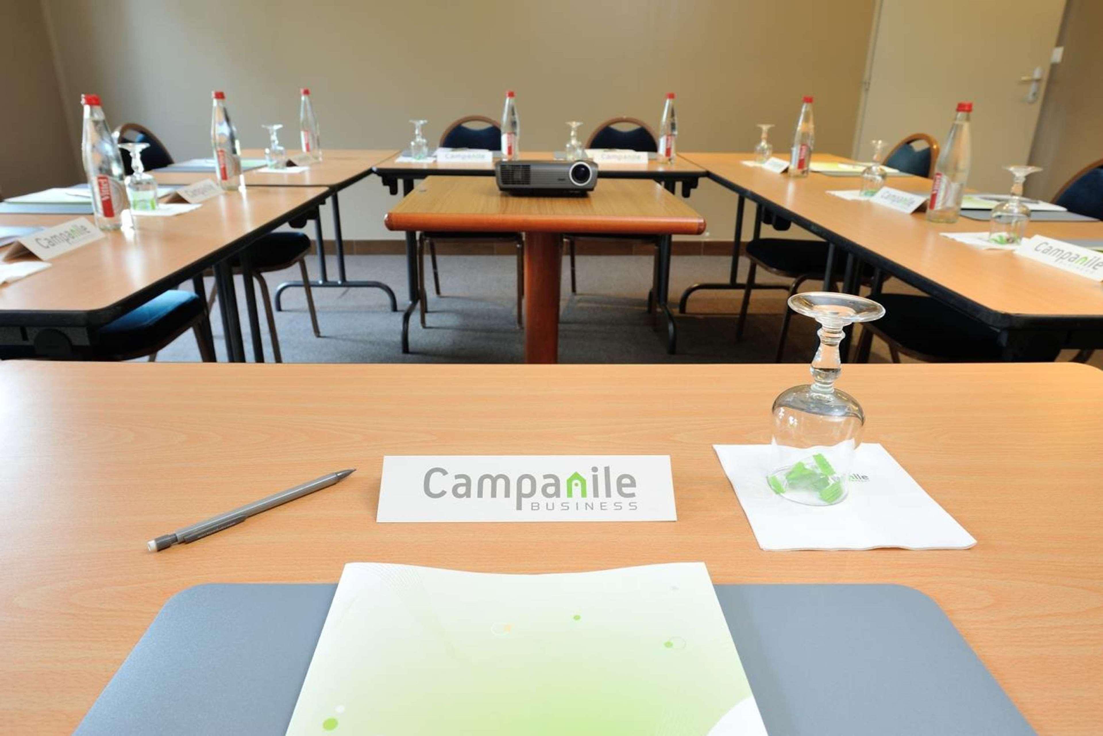 Campanile Grenoble Sud - Seyssins Hotel Kültér fotó
