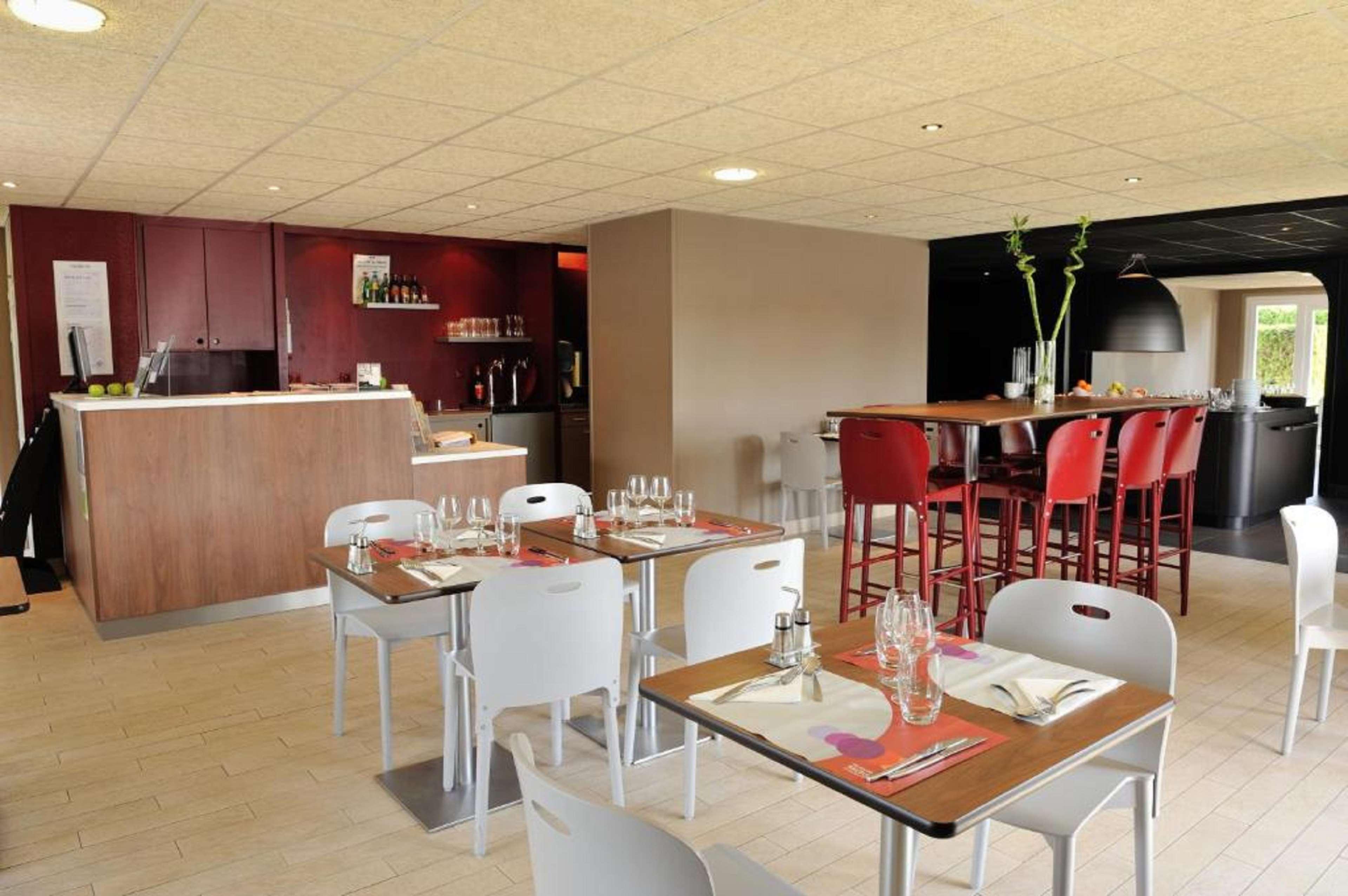 Campanile Grenoble Sud - Seyssins Hotel Kültér fotó